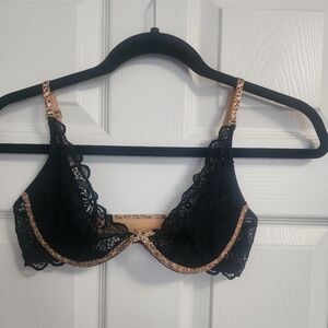 Vintage Victoria’s Secret Lace Underwire Bra 36B (Sku A6)